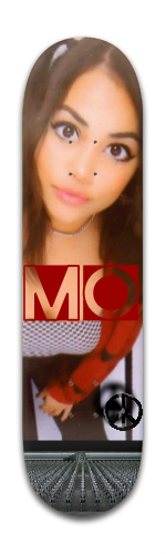 Mo